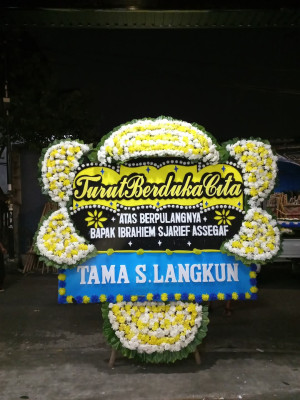 Papan Bunga Duka di Kersanagara